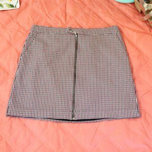 GAP Black and White Houndstooth Pencil Skirt with Front Zip